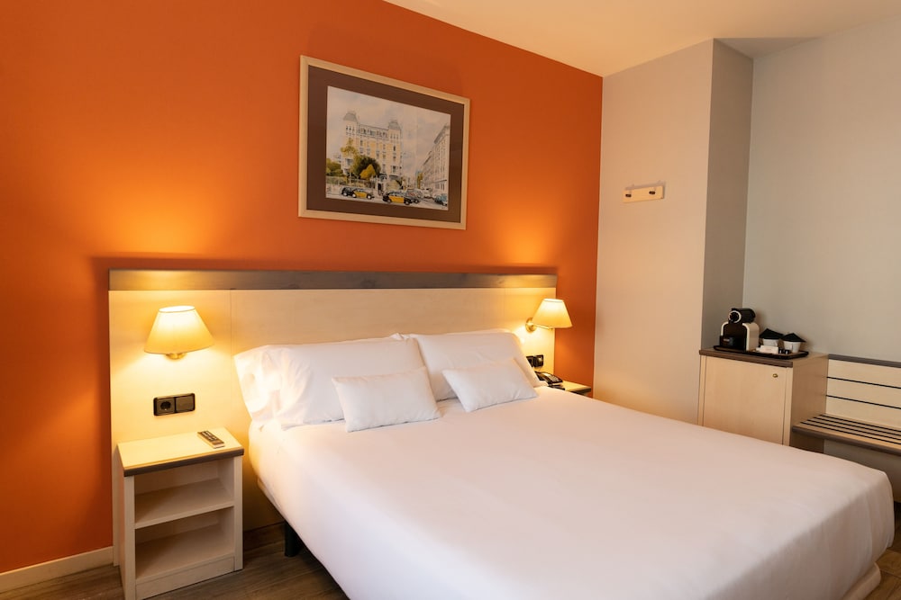 Petit Palace Trencadis — Hotel rooms in Barcelona, Catalonia