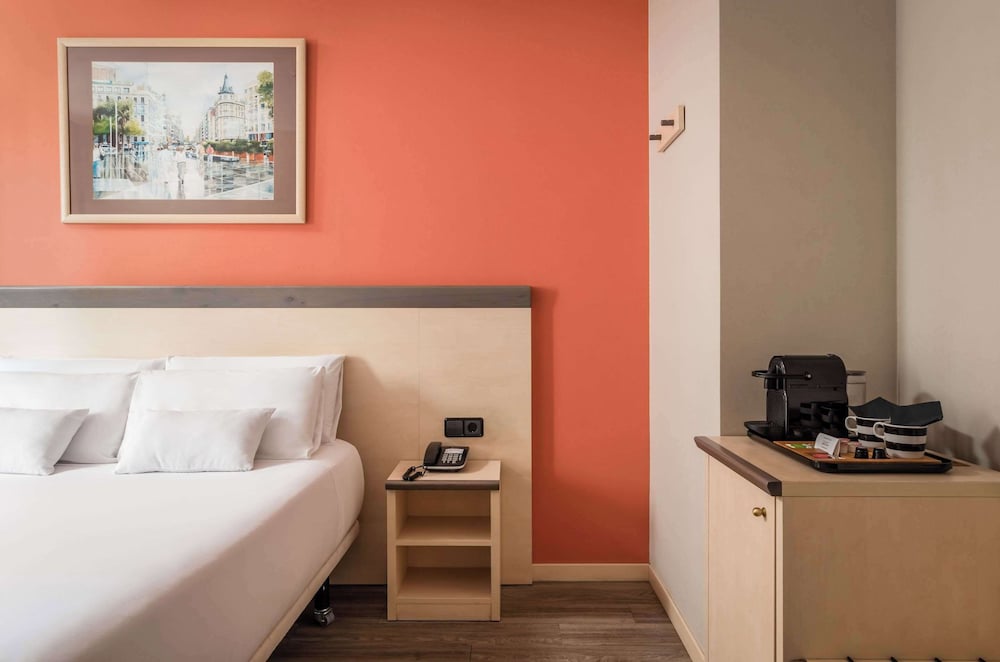 Petit Palace Trencadis — Hotel rooms in Barcelona, Catalonia