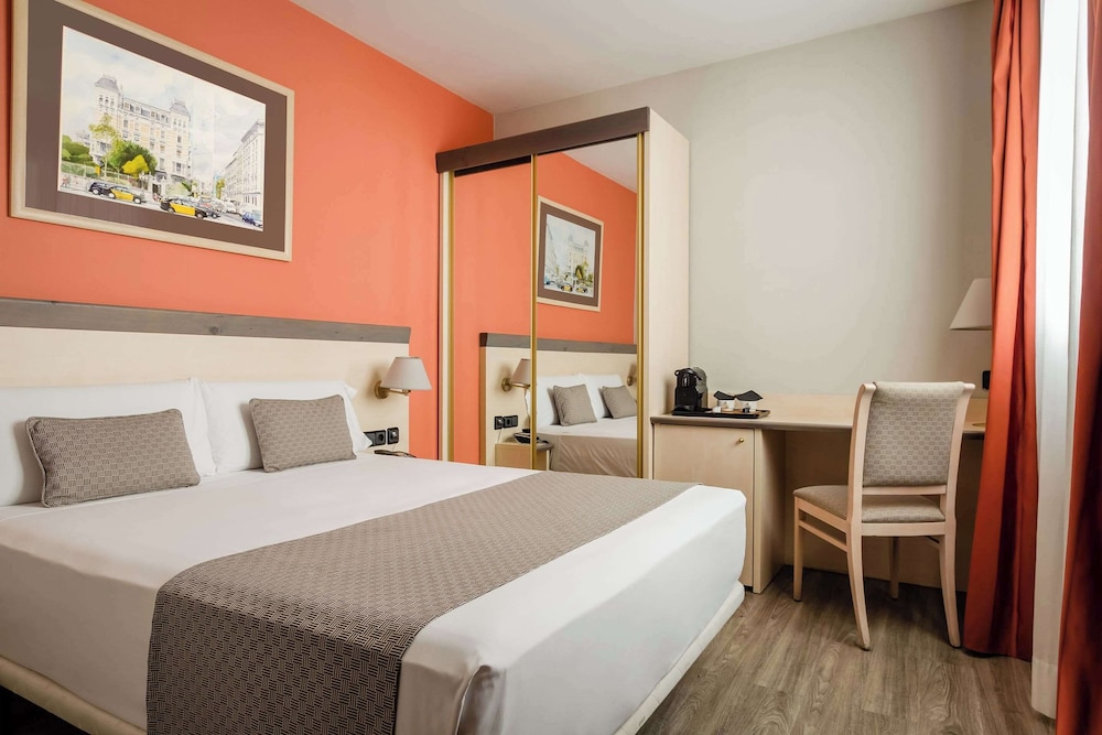 Petit Palace Trencadis — Hotel rooms in Barcelona, Catalonia