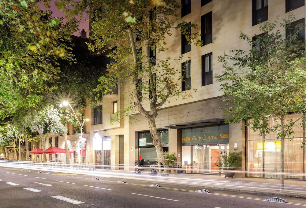 Petit Palace Trencadis — Hotel building in Barcelona, Catalonia