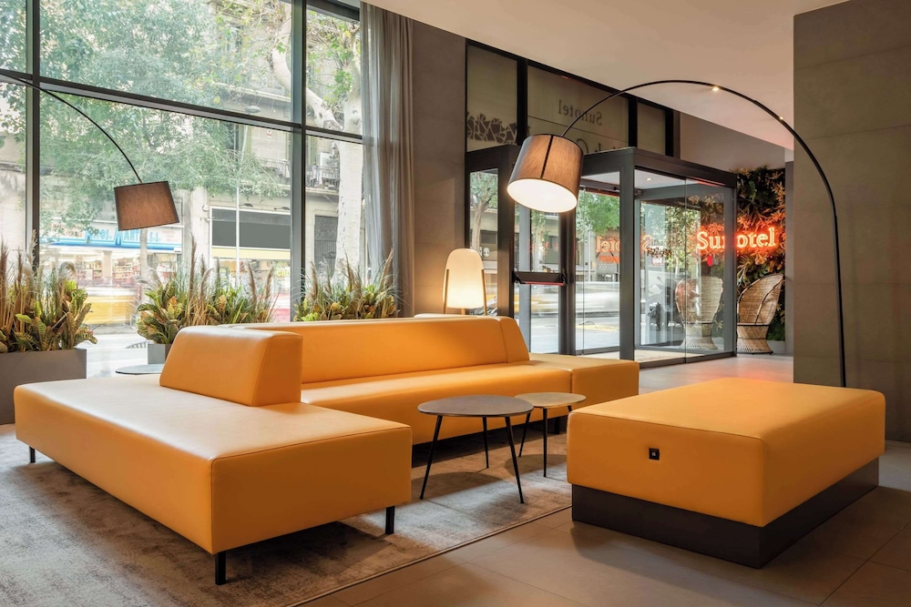 Petit Palace Trencadis — Hotel building in Barcelona, Catalonia