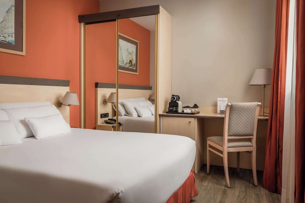 Petit Palace Trencadis — Hotel rooms in Barcelona, Catalonia