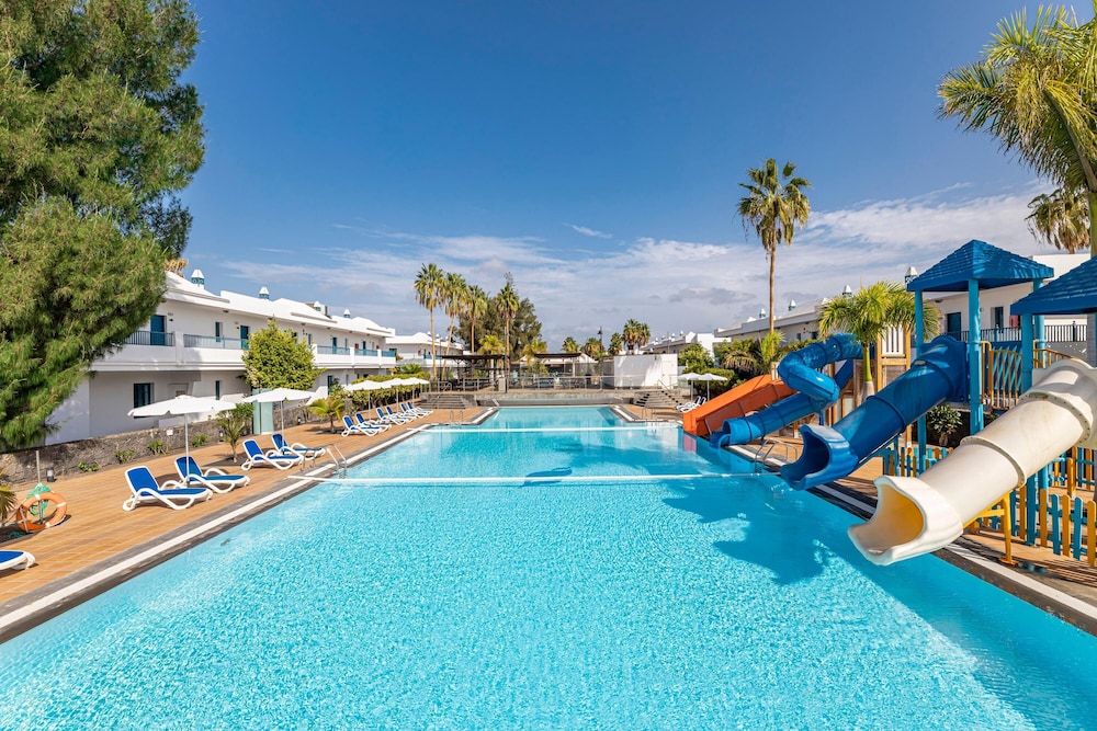 THB Tropical Island Aparthotel — Main photo in Playa Blanca, Canary Islands