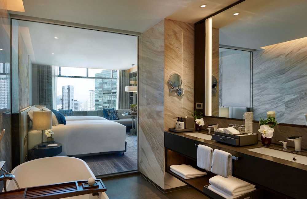 Chatrium Grand Bangkok — Hotel rooms in Bangkok, Bangkok
