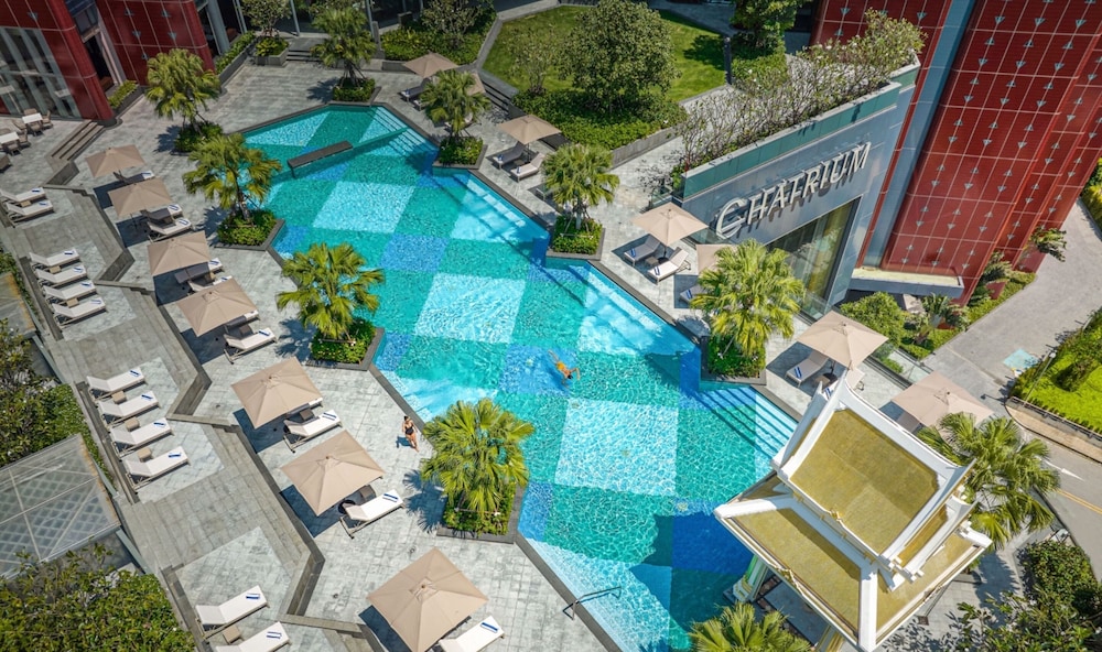 Chatrium Grand Bangkok — Swimming pool in Bangkok, Bangkok