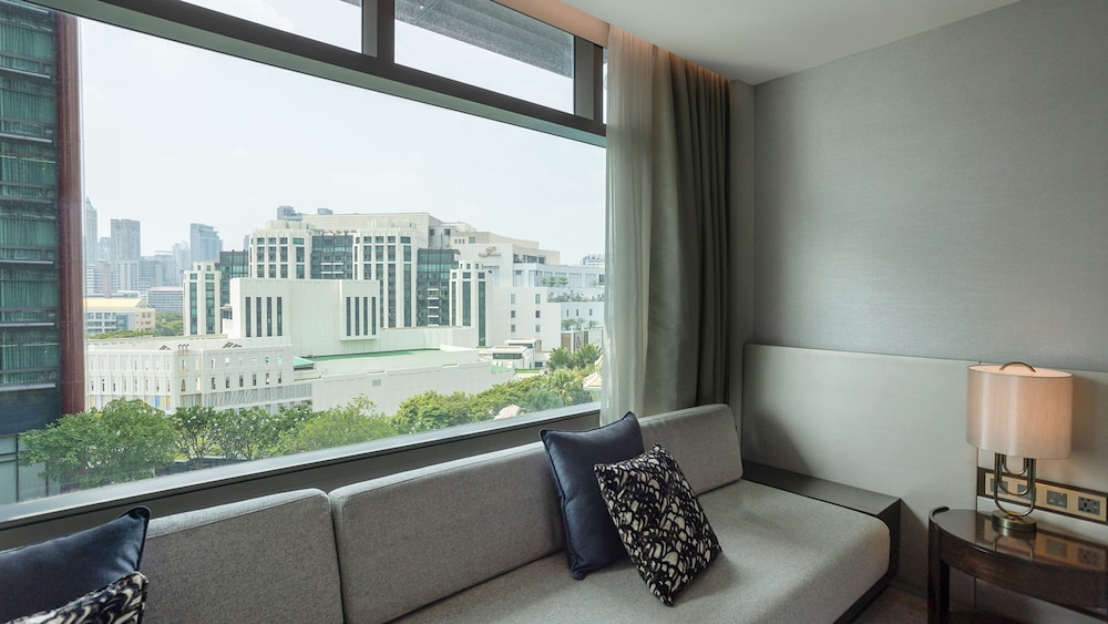 Chatrium Grand Bangkok — Hotel rooms in Bangkok, Bangkok