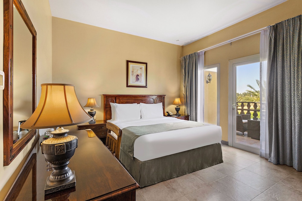 Al Hamra Village Hotel — Hotel rooms in Ras al Khaimah