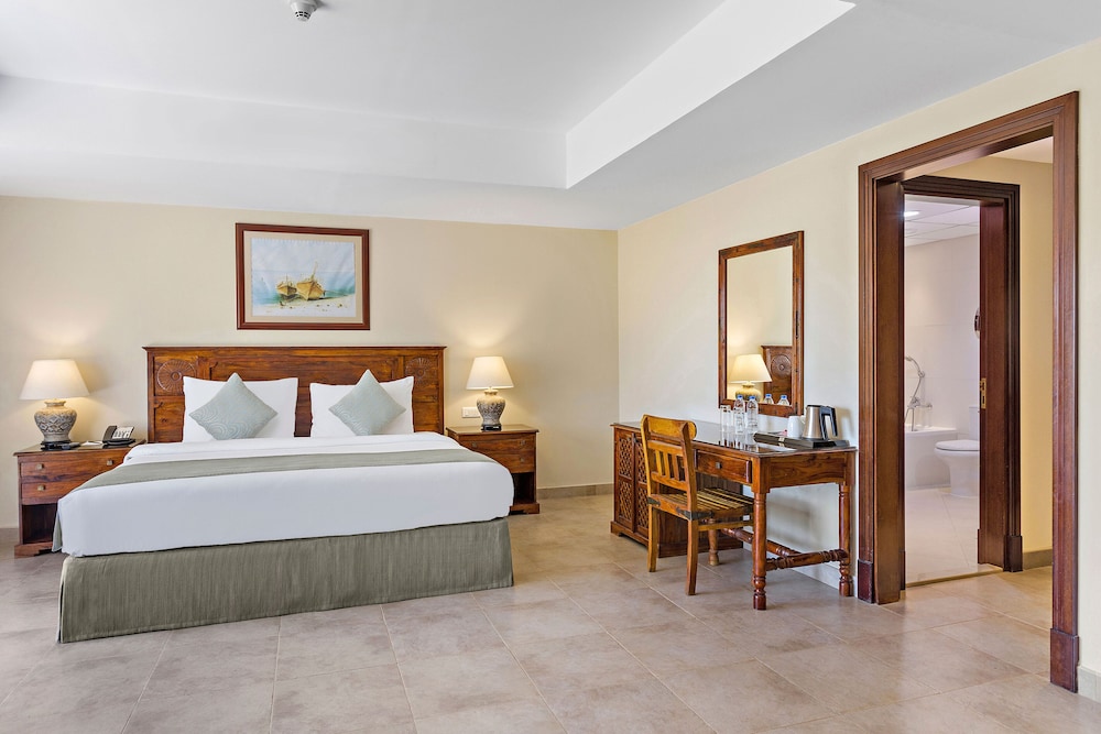 Al Hamra Village Hotel — Hotel rooms in Ras al Khaimah