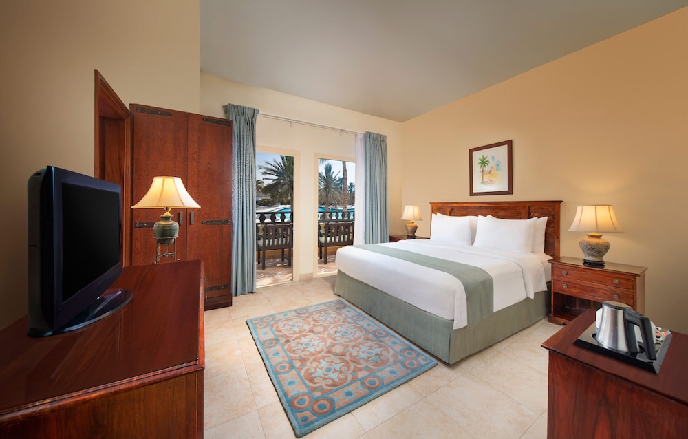 Al Hamra Village Hotel — Hotel rooms in Ras al Khaimah