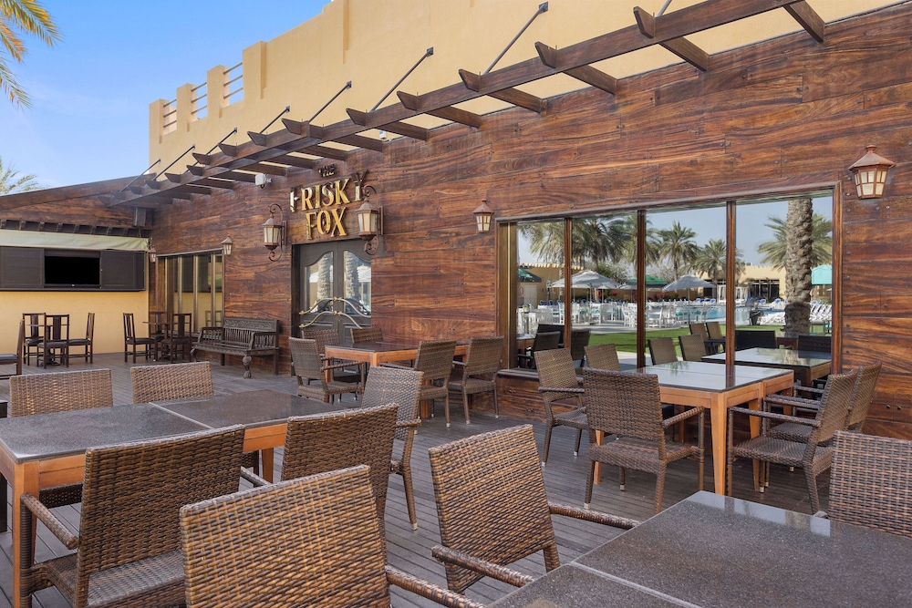 Al Hamra Village Hotel — Restaurant & bars in Ras al Khaimah