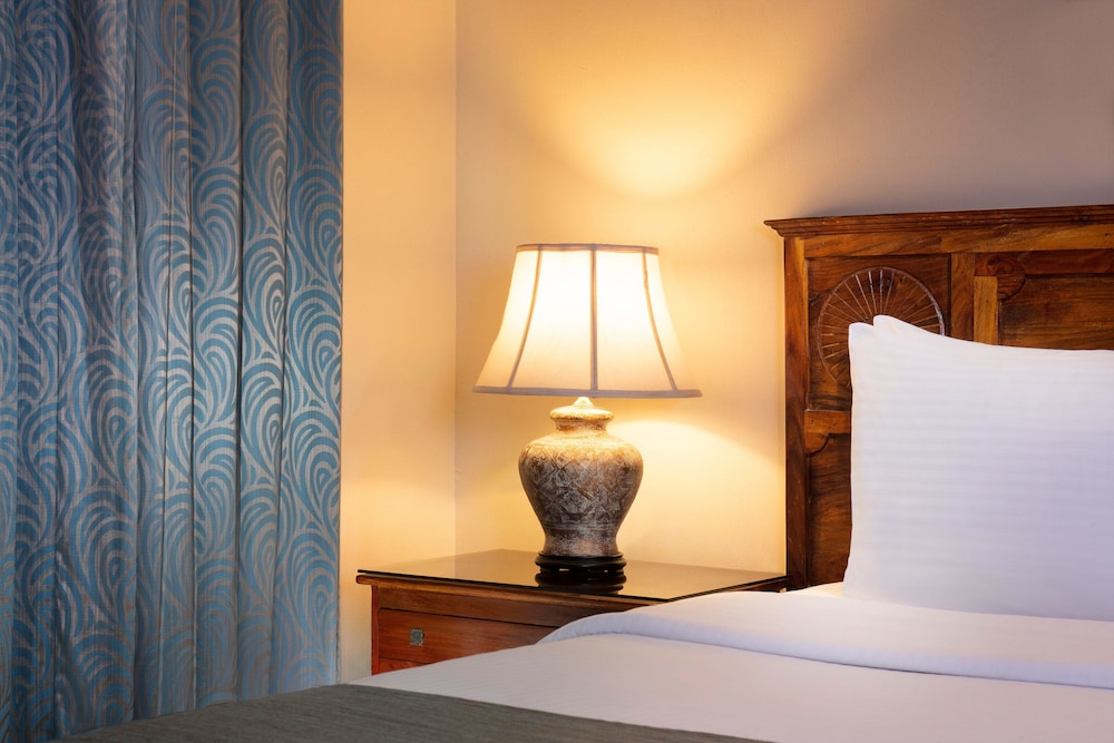 Al Hamra Village Hotel — Hotel rooms in Ras al Khaimah