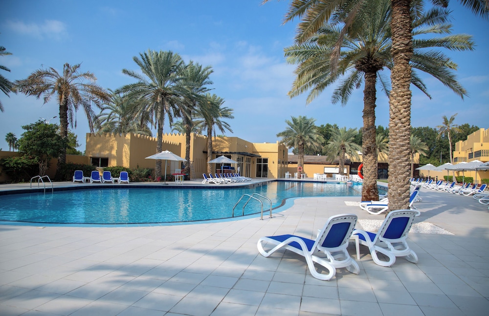 Al Hamra Village Hotel — Swimming pool in Ras al Khaimah