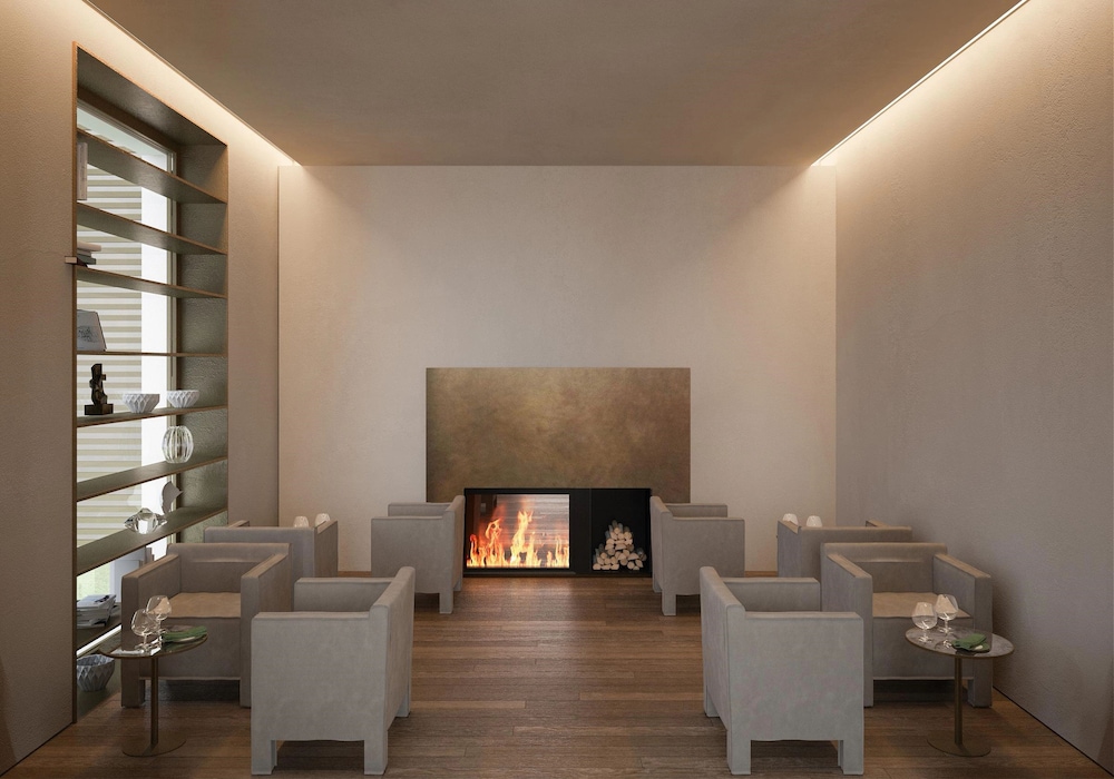 Hotel Promessi Sposi — Restaurant & bars in Malgrate, Lombardy