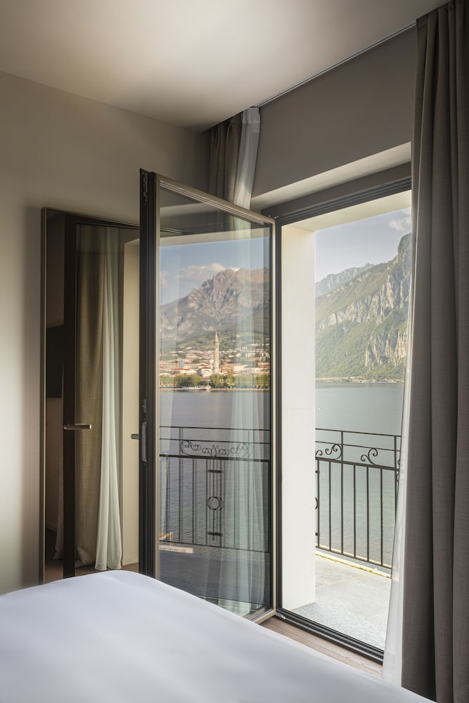 Hotel Promessi Sposi — Hotel rooms in Malgrate, Lombardy