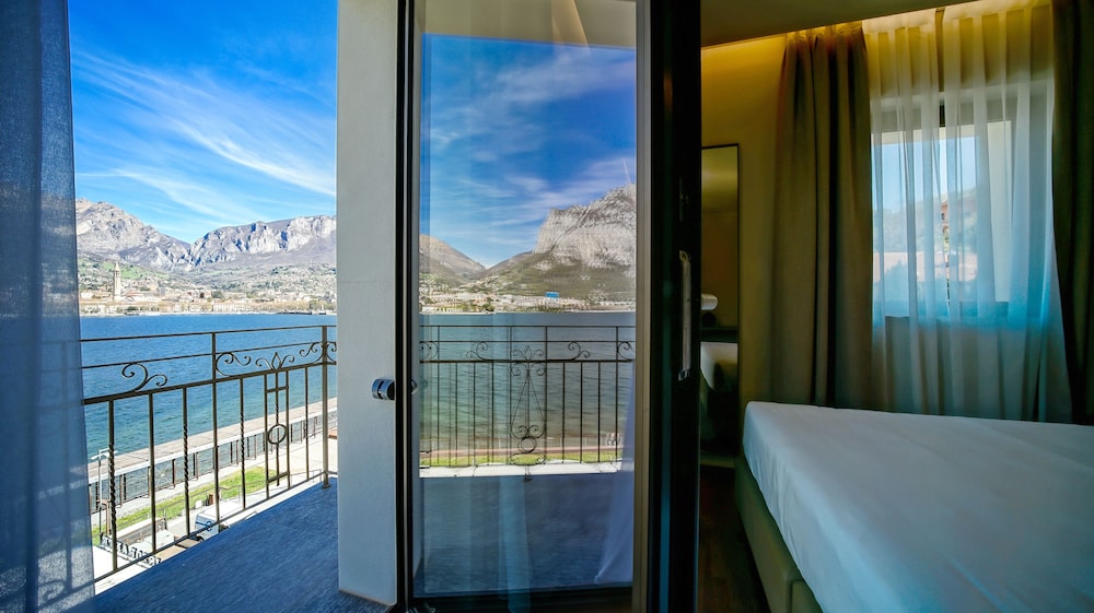 Hotel Promessi Sposi — Main photo in Malgrate, Lombardy