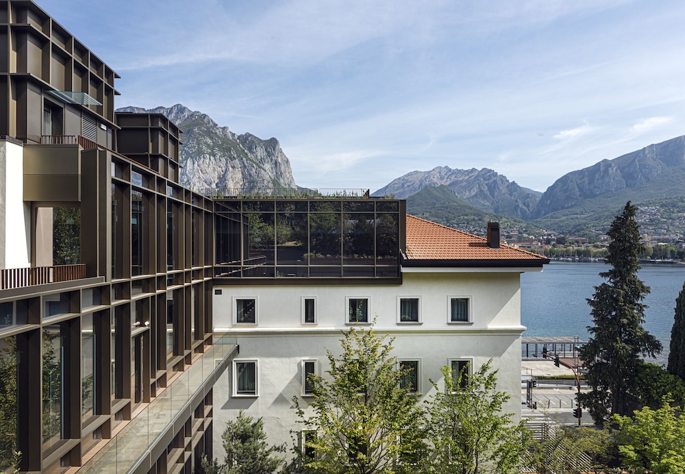 Hotel Promessi Sposi — Hotel building in Malgrate, Lombardy