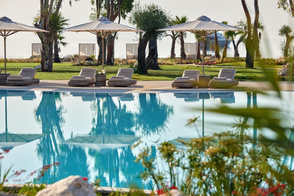 Ikos Odisia - All Inclusive — Swimming pool in Kato Korakiana, Ionian Islands