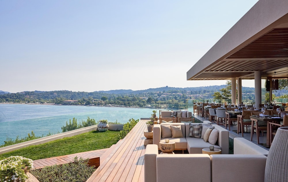 Ikos Odisia - All Inclusive — Restaurant & bars in Kato Korakiana, Ionian Islands