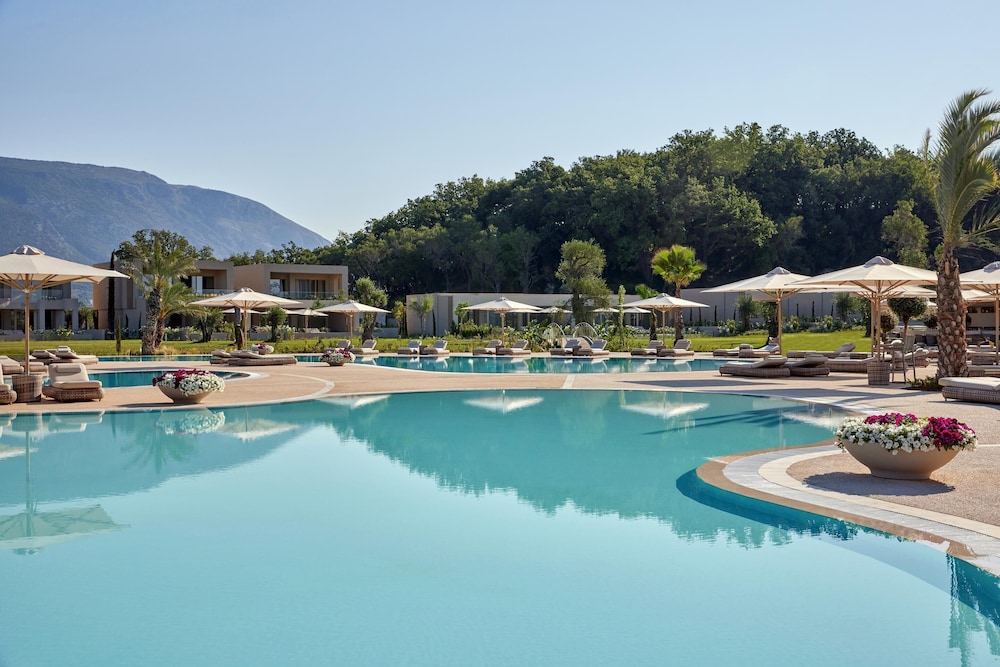 Ikos Odisia - All Inclusive — Swimming pool in Kato Korakiana, Ionian Islands