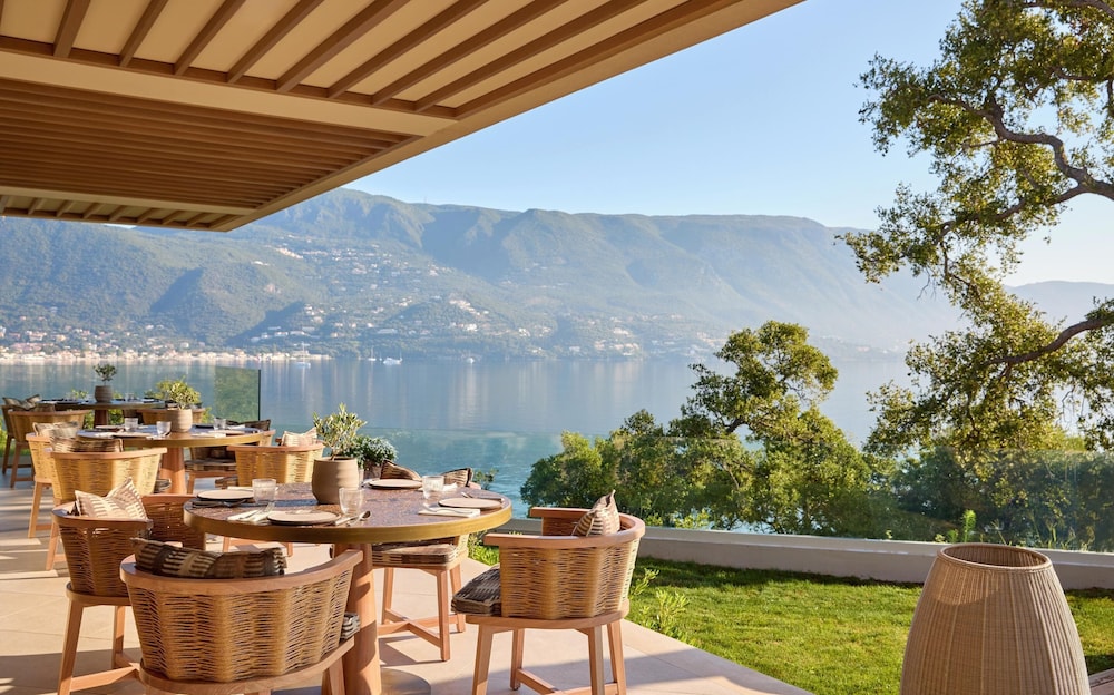 Ikos Odisia - All Inclusive — Restaurant & bars in Kato Korakiana, Ionian Islands