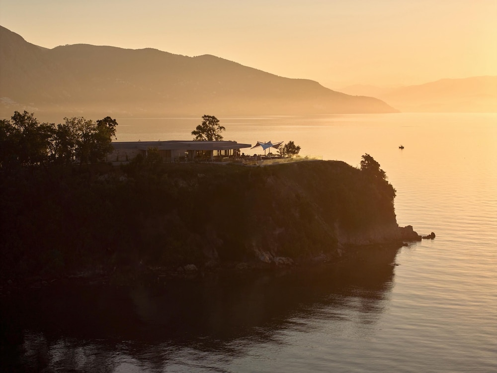 Ikos Odisia - All Inclusive — Restaurant & bars in Kato Korakiana, Ionian Islands