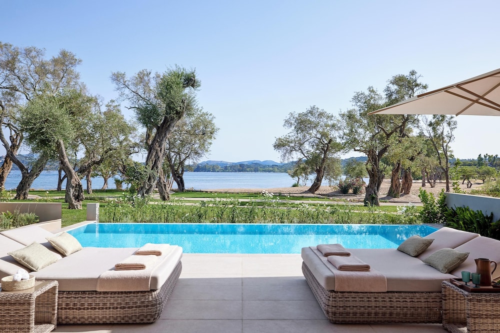 Ikos Odisia - All Inclusive — Swimming pool in Kato Korakiana, Ionian Islands