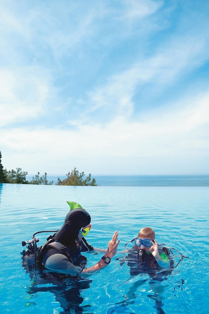 Ikos Odisia - All Inclusive — Swimming pool in Kato Korakiana, Ionian Islands