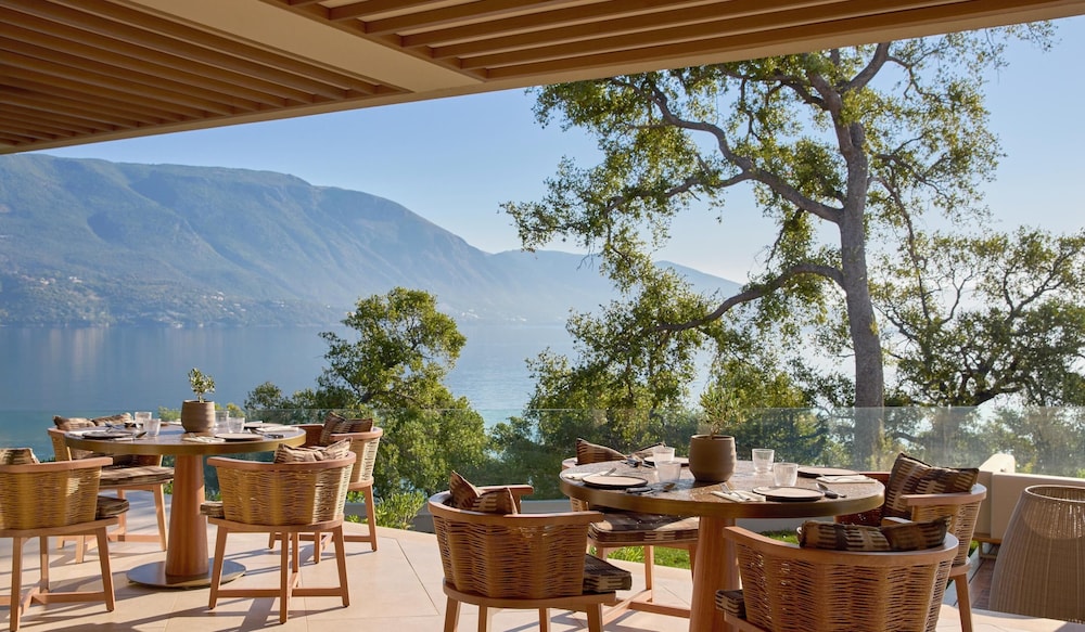 Ikos Odisia - All Inclusive — Restaurant & bars in Kato Korakiana, Ionian Islands