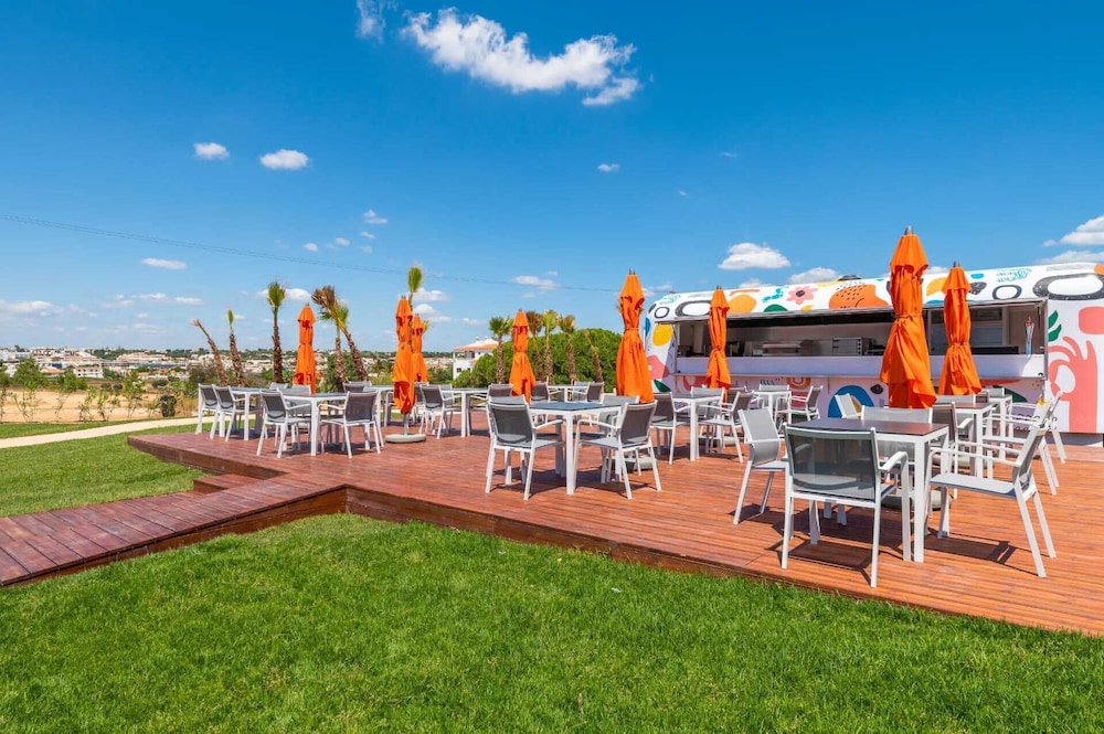 Regency Salgados Hotel & Spa — Restaurant & bars in Albufeira, Faro
