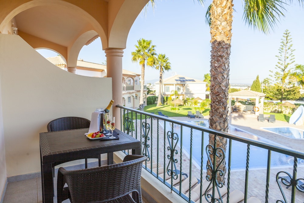 Atalaia Sol — Hotel rooms in Lagos, Faro