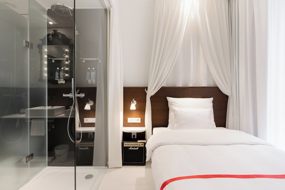 Ruby Rosi Hotel Munich by IHG — Hotel rooms in Munich, Bavaria