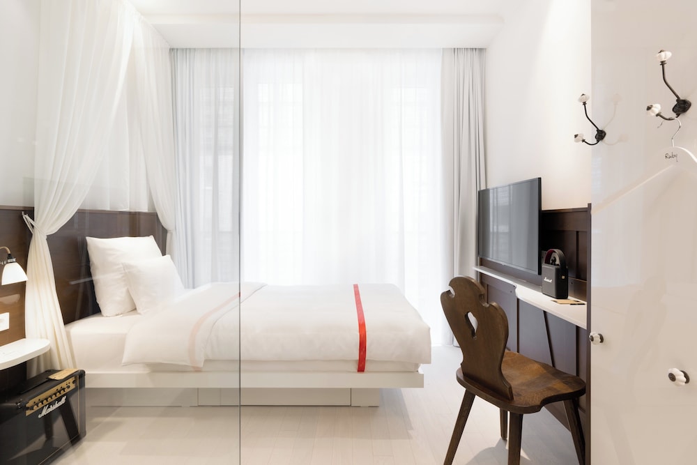 Ruby Rosi Hotel Munich by IHG — Hotel rooms in Munich, Bavaria