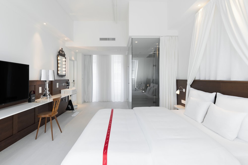 Ruby Rosi Hotel Munich by IHG — Hotel rooms in Munich, Bavaria