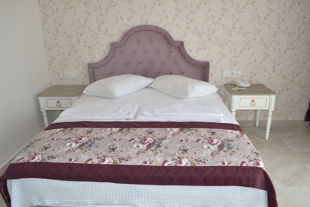 Turk Hotel — Hotel rooms in Fethiye, Mugla