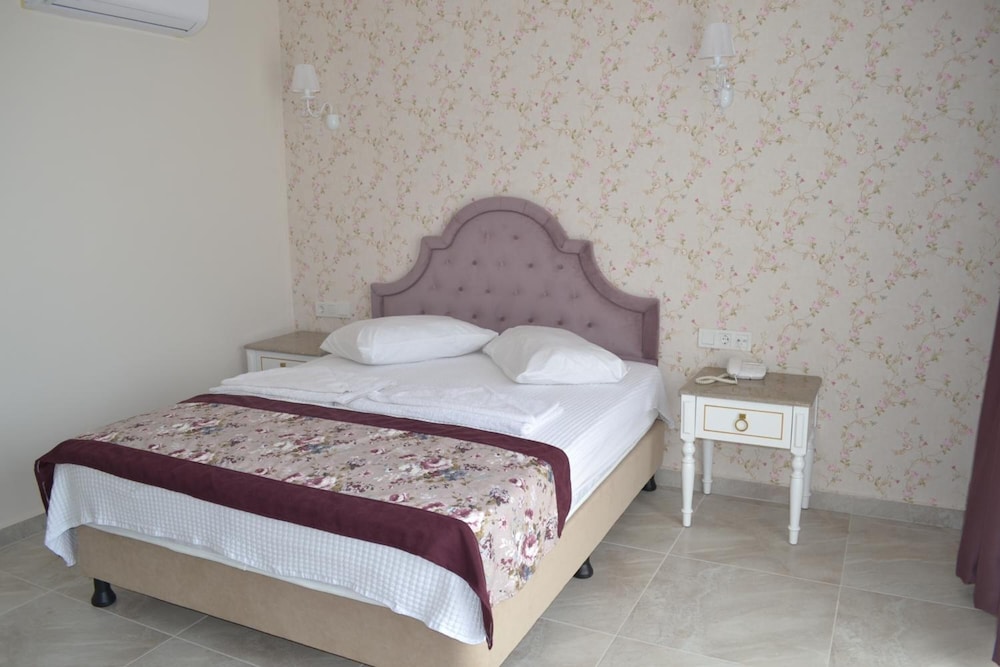 Turk Hotel — Hotel rooms in Fethiye, Mugla