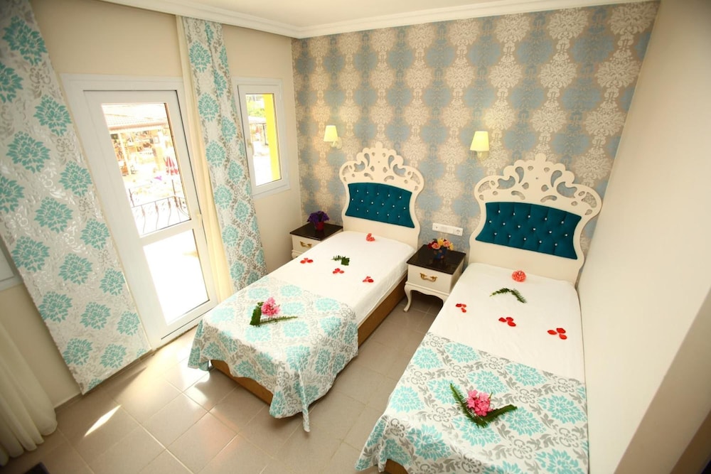 Turk Hotel — Hotel rooms in Fethiye, Mugla