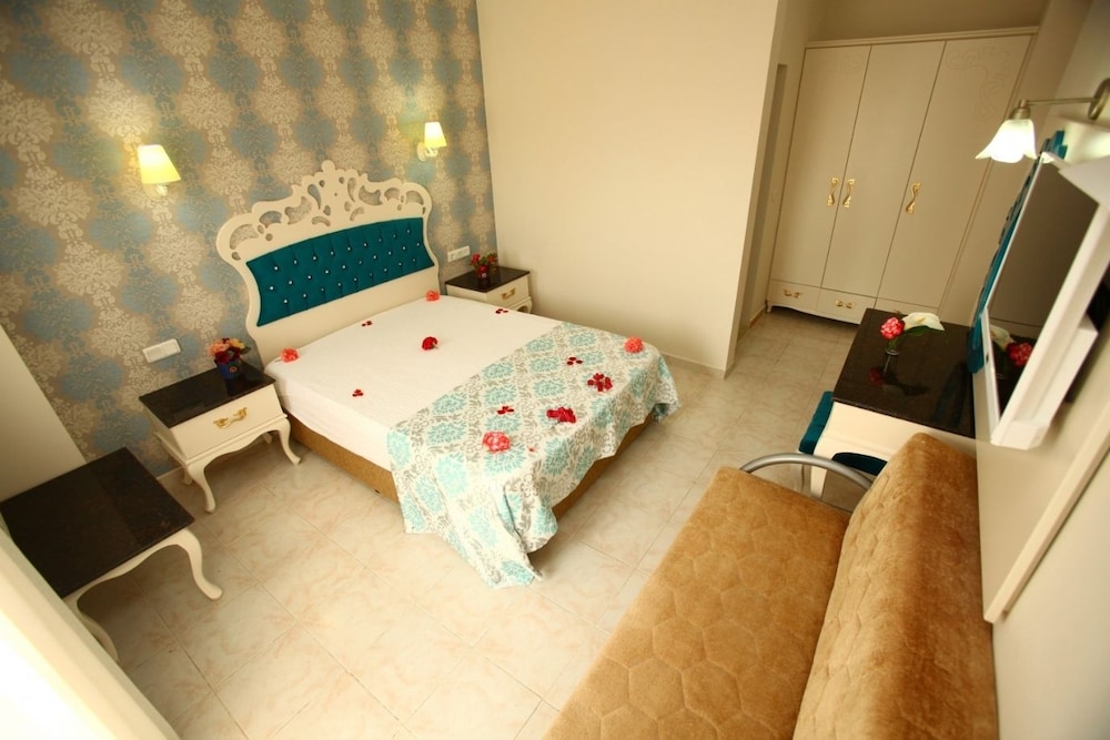 Turk Hotel — Hotel rooms in Fethiye, Mugla