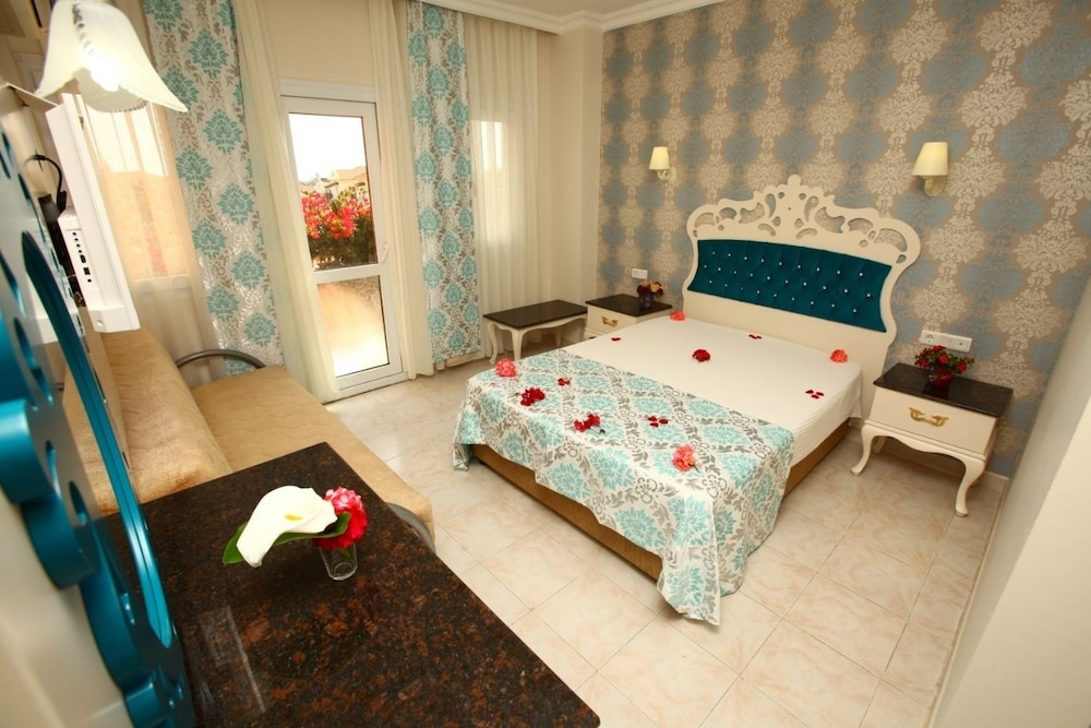 Turk Hotel — Hotel rooms in Fethiye, Mugla