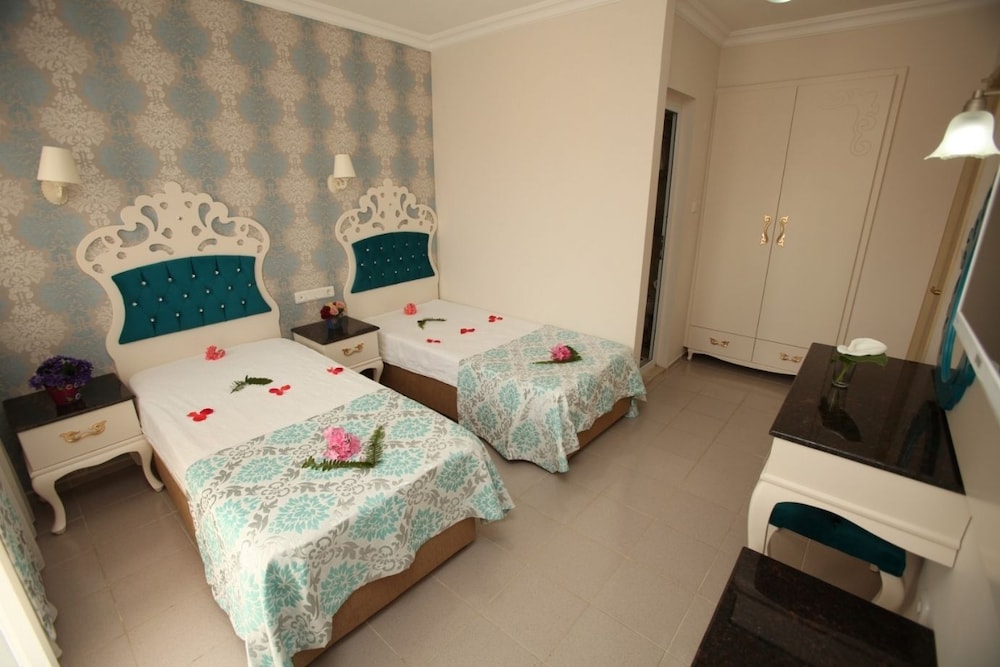 Turk Hotel — Hotel rooms in Fethiye, Mugla
