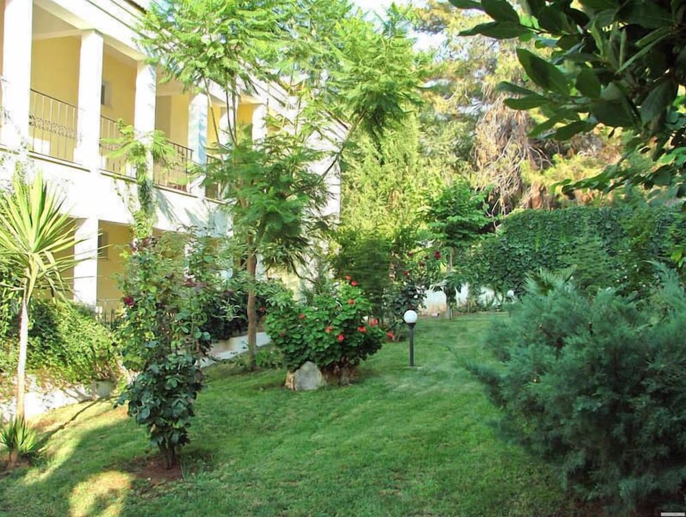 Ant Apart Hotel — Hotel building in Fethiye, Mugla