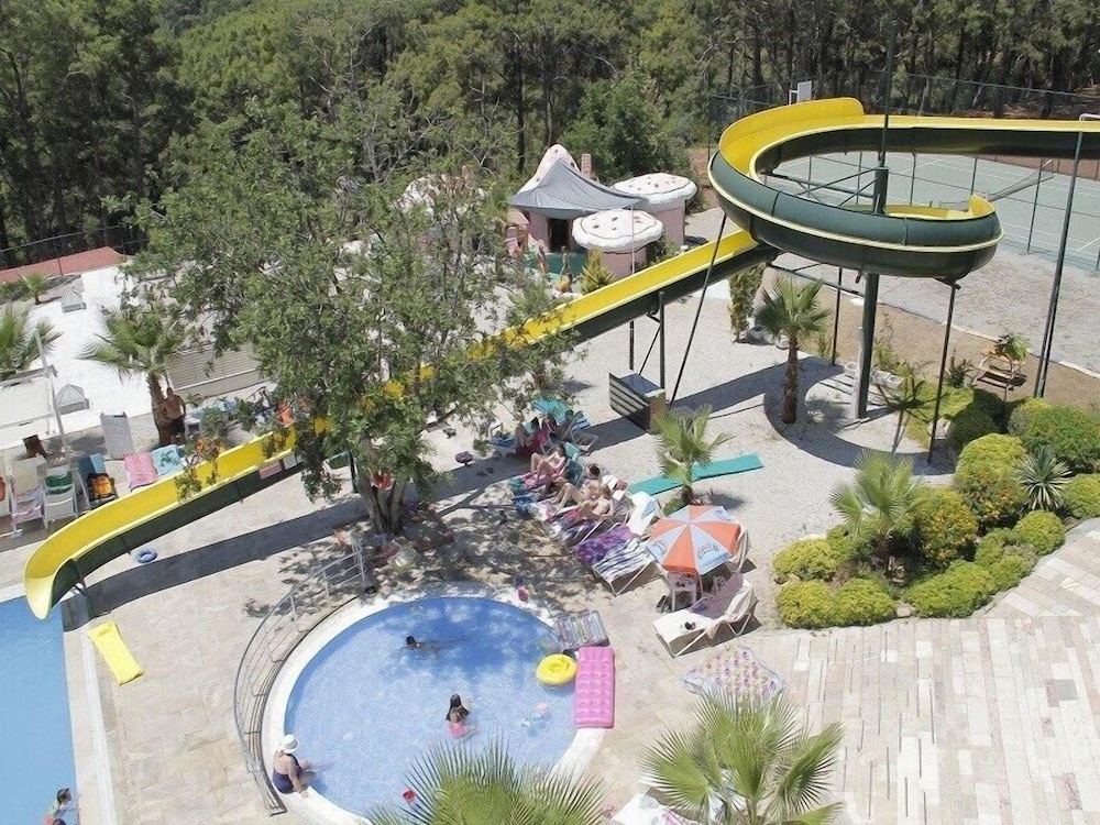 Nicholas Park Hotel — Swimming pool in Fethiye, Mugla
