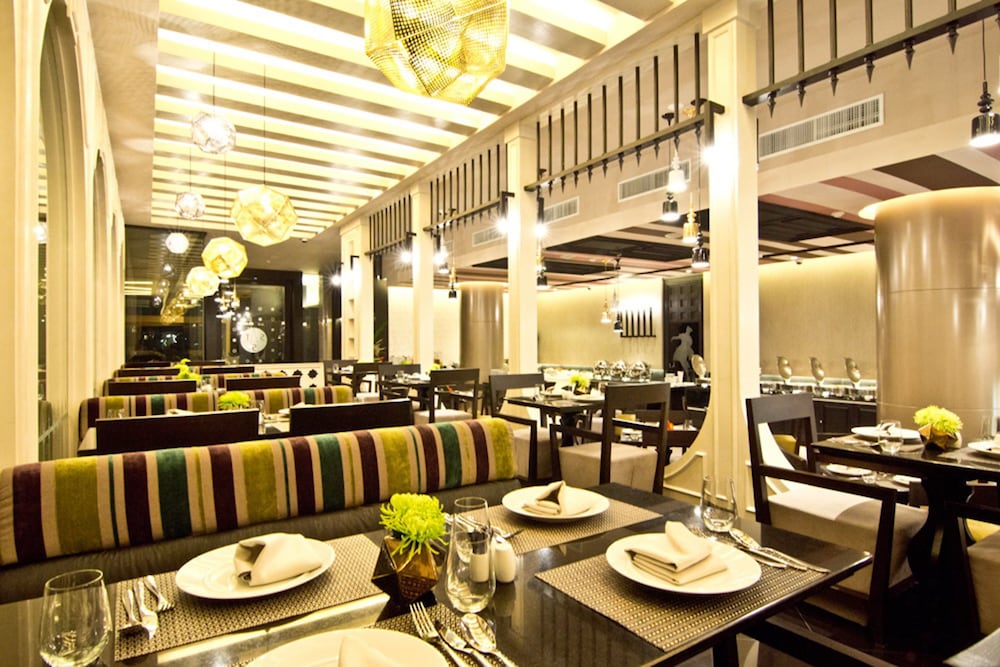TSix5 Quarter — Restaurant & bars in Pattaya, Chonburi