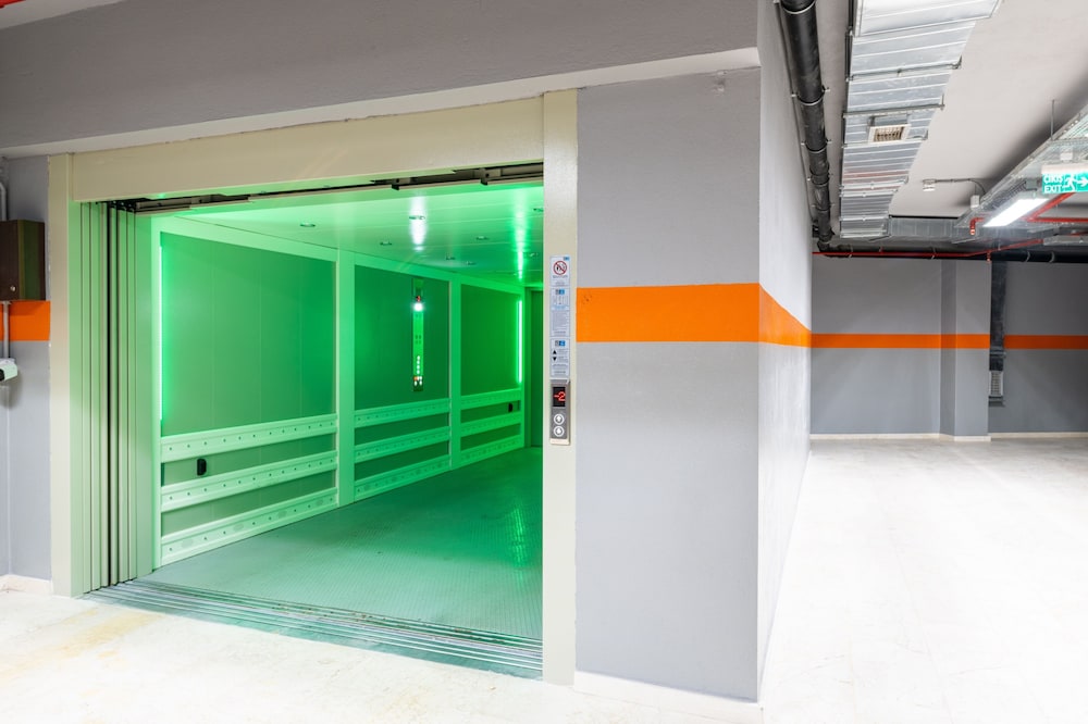 Aprilis Deluxe Hotel — Hotel building in Istanbul, Istanbul