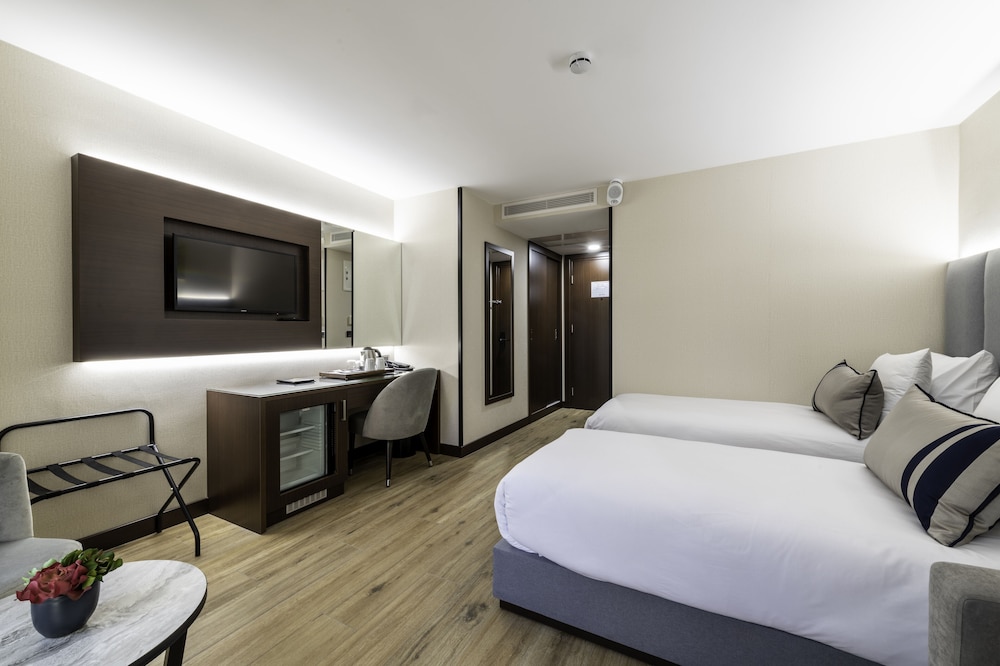 Aprilis Deluxe Hotel — Hotel rooms in Istanbul, Istanbul