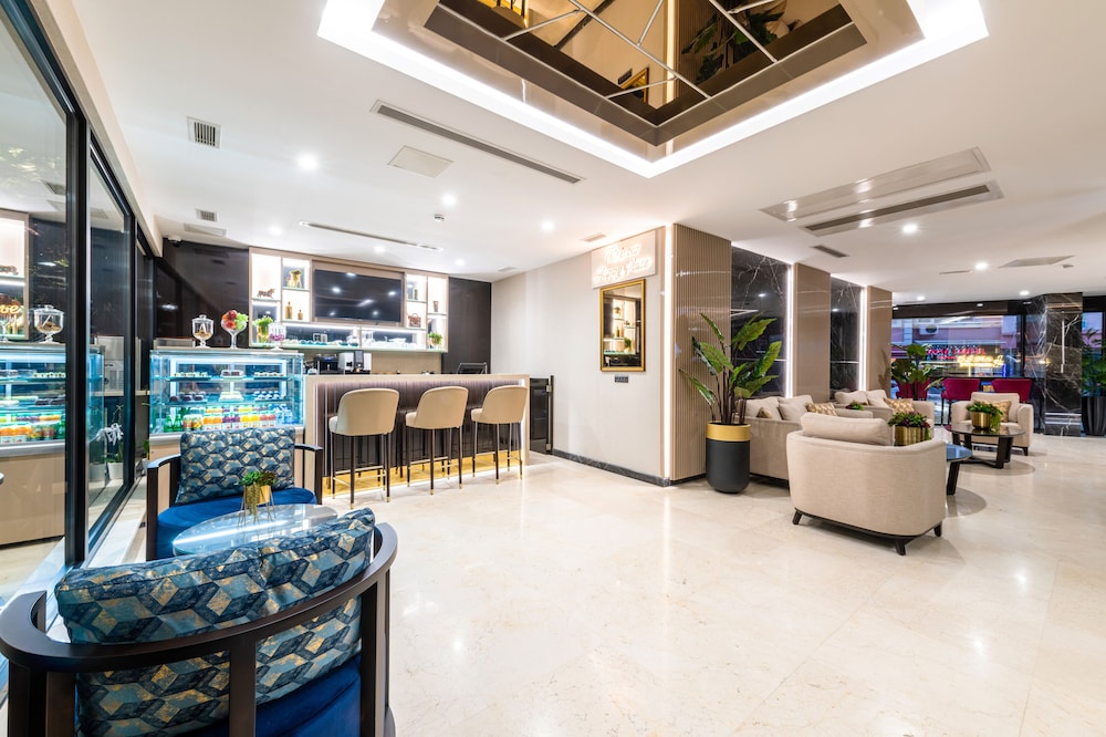Aprilis Deluxe Hotel — Restaurant & bars in Istanbul, Istanbul