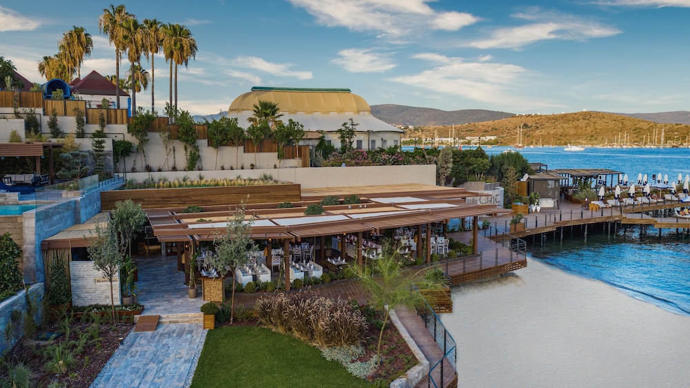 The Norm Le Chic — Restaurant & bars in Bodrum, Mugla
