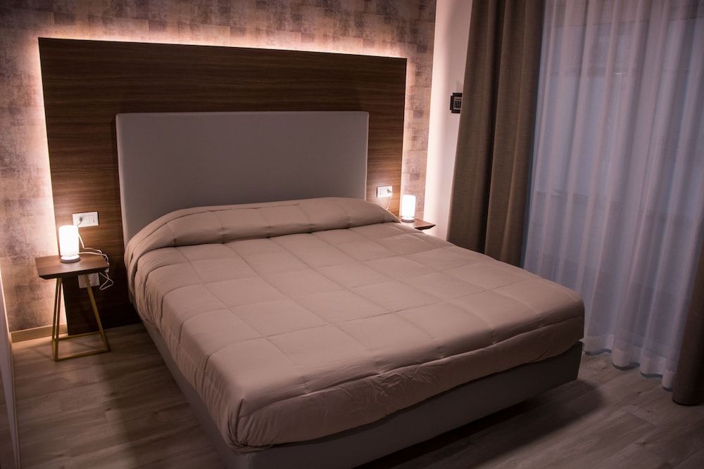 8 Room Hotel - zdjęcie 4