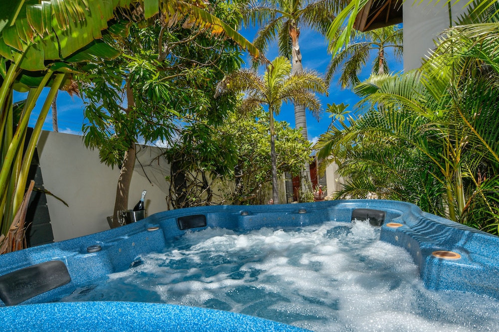 Swiss Paradise Aruba — Swimming pool in Noord, Aruba