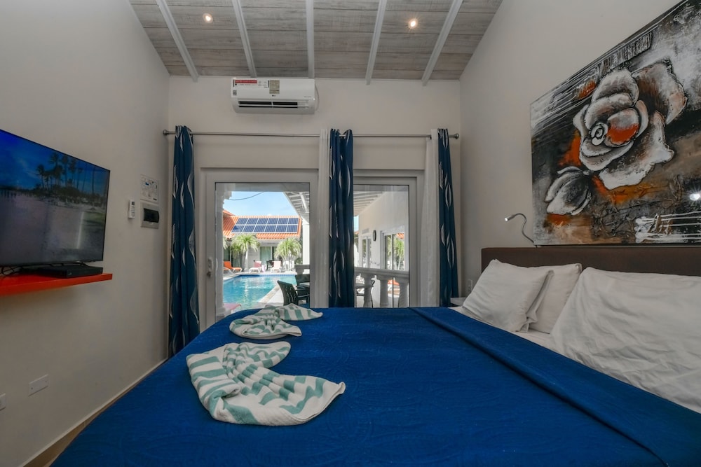 Swiss Paradise Aruba — Hotel rooms in Noord, Aruba