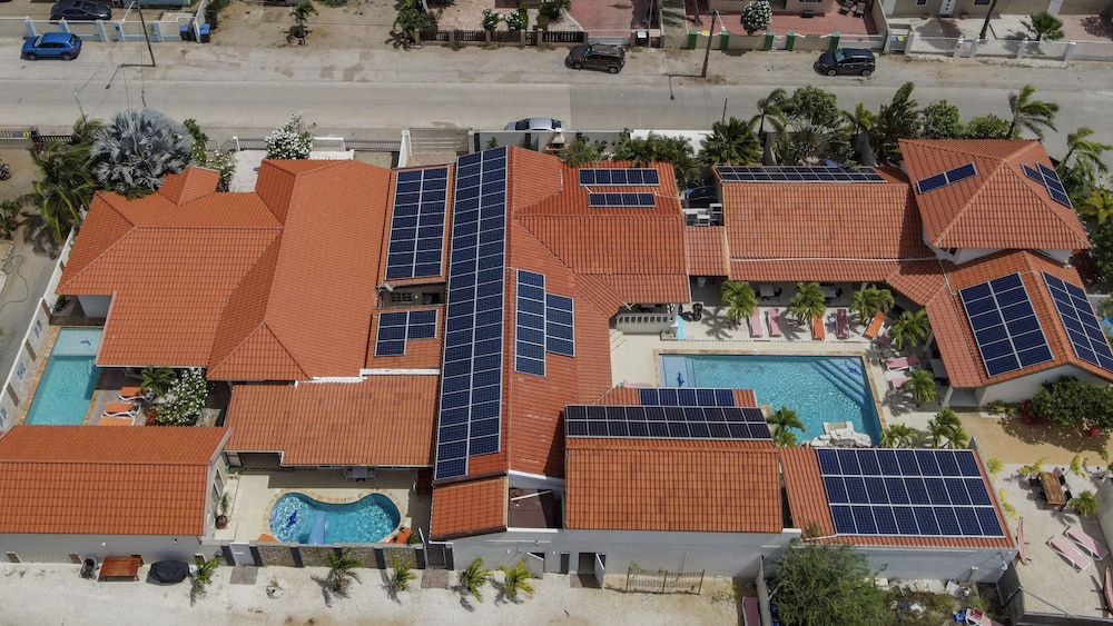 Swiss Paradise Aruba — Hotel building in Noord, Aruba